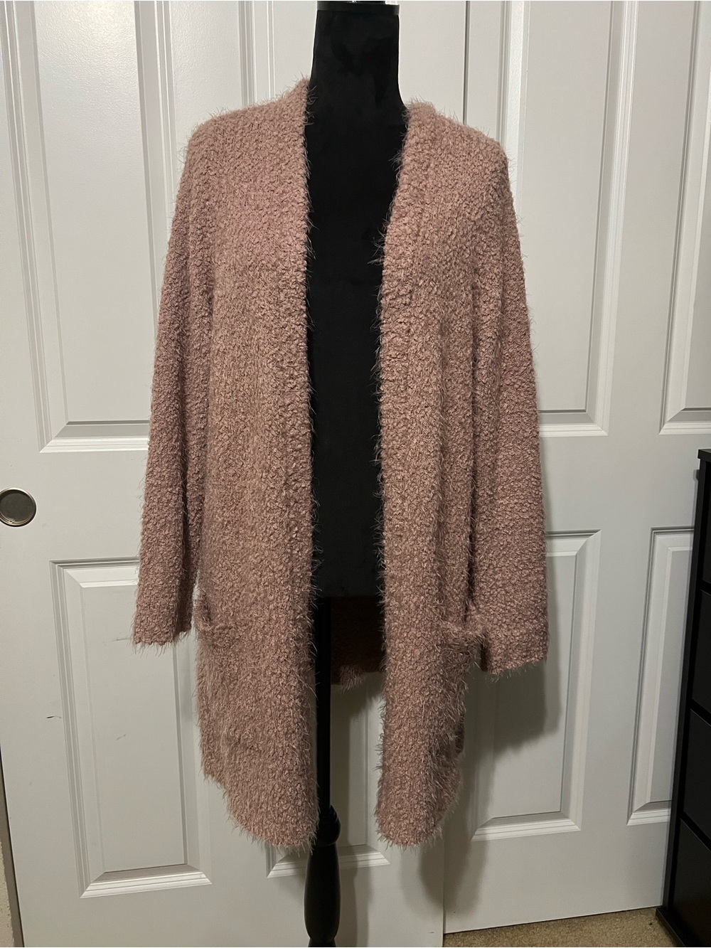 Torrid 2 Dusty Rose Fuzzy Popcorn Yarn Open Front Longline Cardigan Sweater
